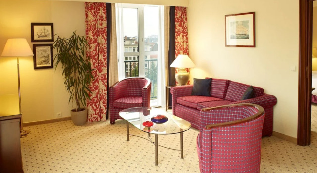 Двухместный люкс Royal Hilton Antwerp Old Town
