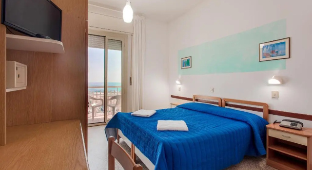 Двухместный номер Standard с балконом и с видом на море Hotel Buenos Aires