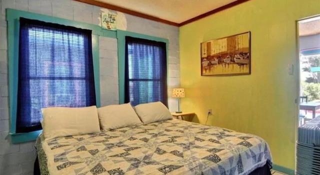 A Laughing Horse Lodge, Забронировать Отель Отели Порт-Аранзас 3 звезды, рядом с Leonabelle Turnbull Birding Center, 3*