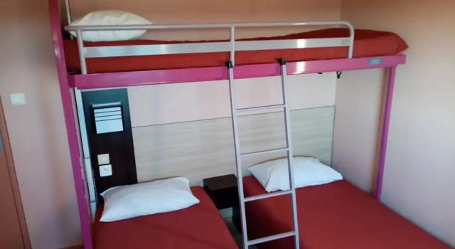 Номер Standard Brit Hotel St-Quentin/Nord