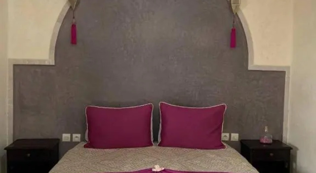 Camera tripla Standard Riad Karmanda
