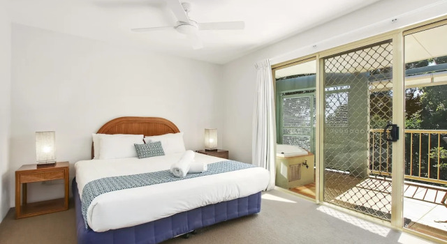 Апартаменты Lennox Beach Resort