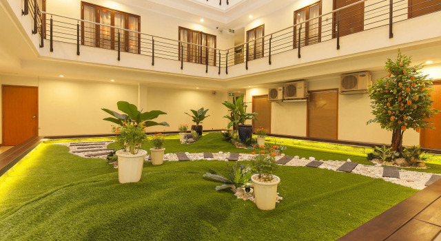Vien Dong Hotel