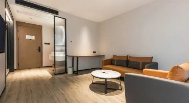 Люкс Deluxe Ni Hao Hotel (Nantong Rugao Changjiang Town)