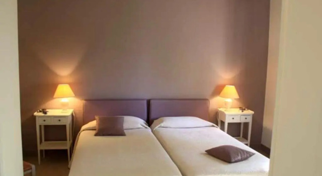 La Rabouillere, Rezerwuj Hotel Hotele w Le Controis en Sologne z parkingiem, Parking