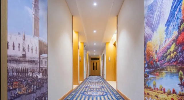 Vienna hotel, Book Hotel Hotels in Fangshan with Parking, Parking