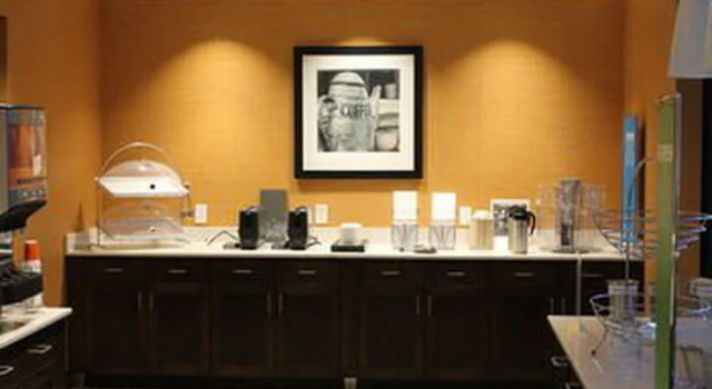 Одноместный люкс Hampton Inn & Suites - DeLand