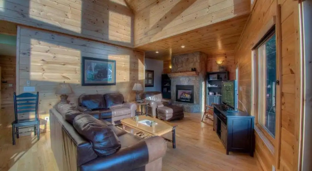 Suite Dreams by Escape to Blue Ridge, Book Hotel Hoteller i Morganton med parkering, Parkering