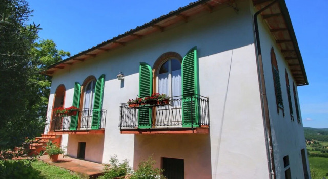 Tastefully Decorated Holiday Home on a Large Estate in the Chianti Region, Buchen Sie Hotel Hotels in Valdarno mit Pool, Schwimmbad