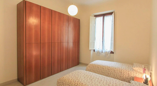 La Leopolda - Two Bedroom, Prenota Hotel Firenze Toscana