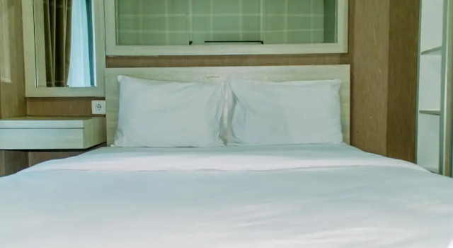 Homey And Warm Studio Room At Tifolia Apartment, Book Apartment Jakarta Jakarta Province
