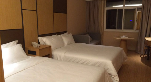 Ji Hotel (Xi'an Giant Wild Goose Pagoda East Xiaoz