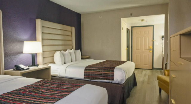The Palms Inn & Suites, Book Hotel Hoteller i Biscayne National Park med parkering, Parkering