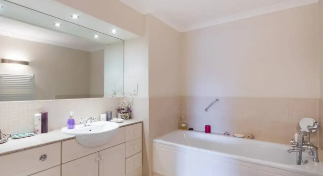 Апартаменты Cosy 1-bed Battersea Riverside Apartment