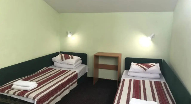 Hotel 18
