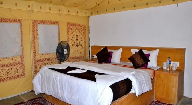 Classic Fort Desert Camp, Rezervovat Hotel Kanoi Rajasthan