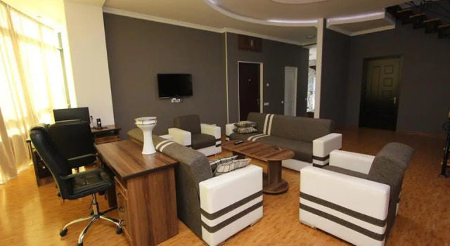 Rustaveli 106, Rezervovat Hotel Hotely v Imereti s parkováním, Parkování