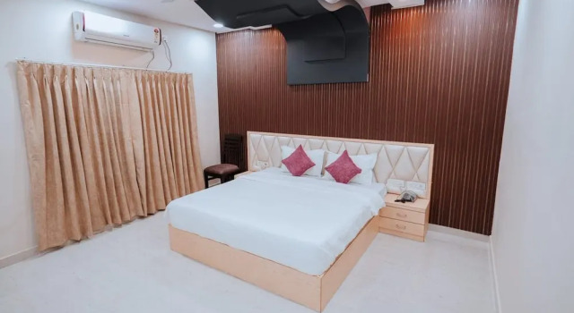 Номер Executive Bajajs Karwan Inn