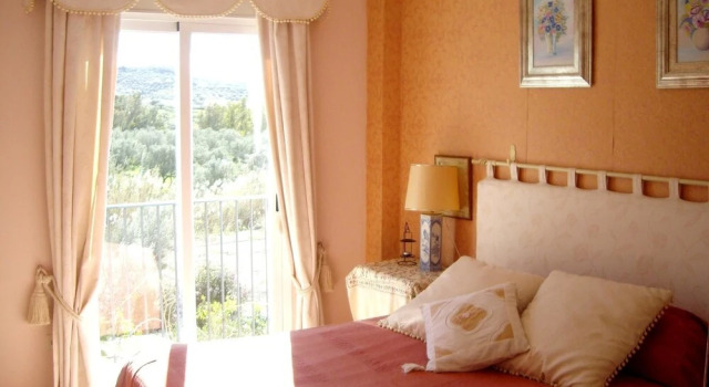 House With 4 Bedrooms in Málaga, With Wonderful Mountain View and Furn, Varaa Lomakoti Alcaucin Axarquía