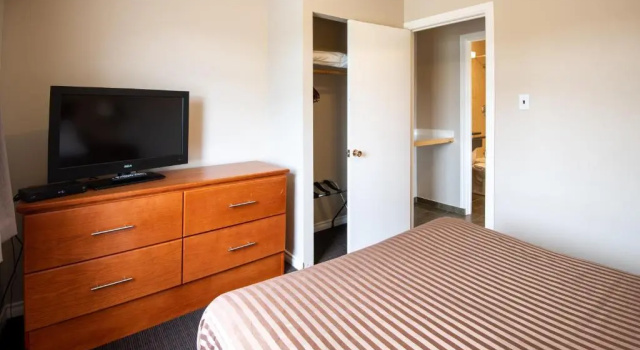 Люкс c 1 комнатой Canadas Best Value Inn-Prince George