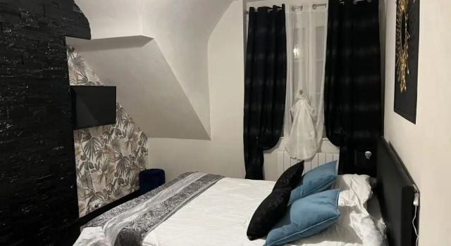 Двухместный номер Standard с видом на бассейн Gîtes et Chambres des Coteaux