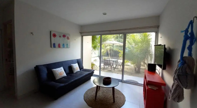 Апартаменты 87972 Romantic condo, best retreat for a couple, 1 block from the Ocean