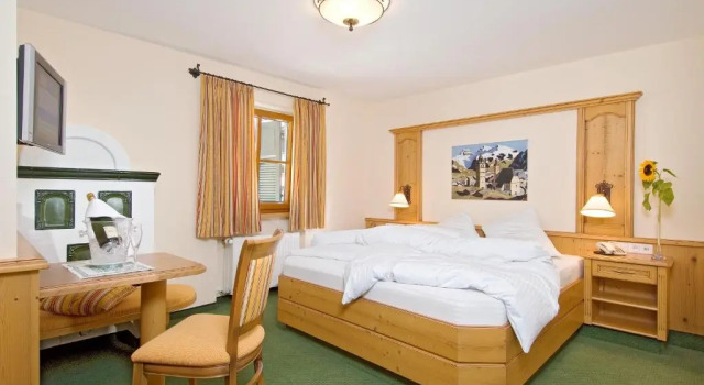 Gasthof Eggerwirt, Rezervovat Hotel Hotely v Tyrolsko se snídaní, Snídaně