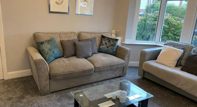 Коттедж Spacious and stunning 4 bed house in Blackpool