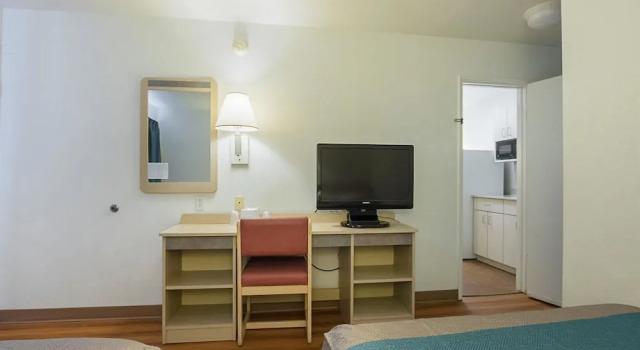 Четырёхместный люкс Standard Motel 6-Rochester, MN