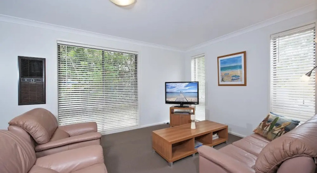Beach House, 5 Gretel Close