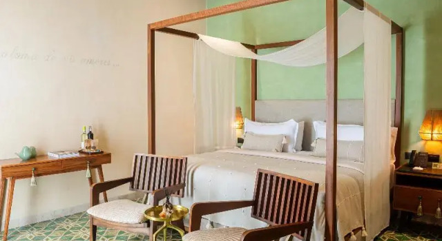 Полулюкс с видом на бассейн Adoro Hotel Boutique