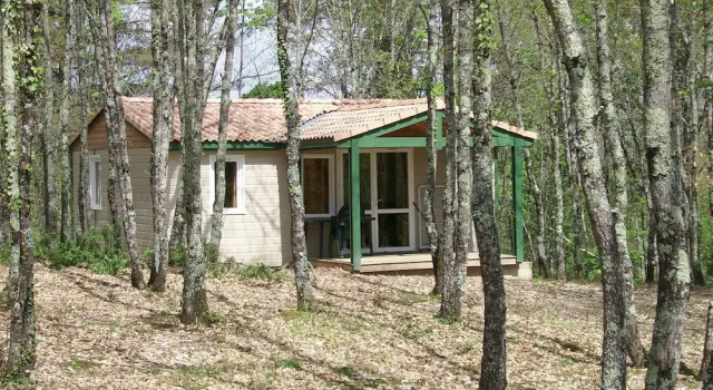 Шале с 2 комнатами с балконом Chambres dHôtes des trouilles