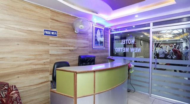 OYO 19192 Hotel New Metro, Забронировать Отель Alambagh штат Уттар-Прадеш