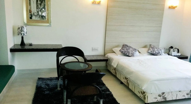Hummingbird Resort, Забронировать Курортный отель Отели штата Раджастхана 4 звезды, 4*