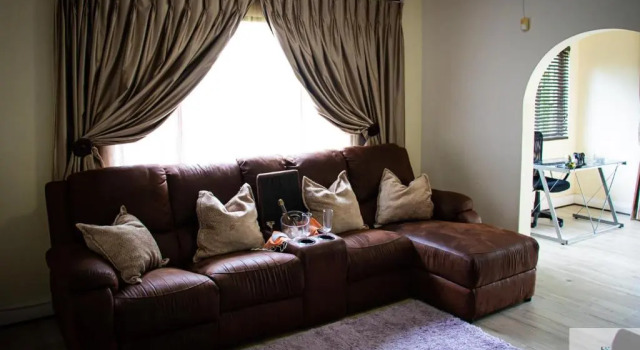 Коттедж с 2 комнатами Kevinot Home