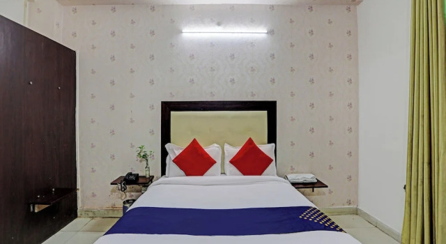 Shree Hotel
