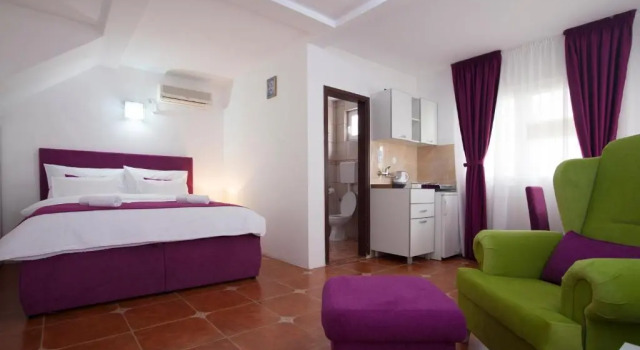 Студия с балконом и с видом на море Apartments Grand