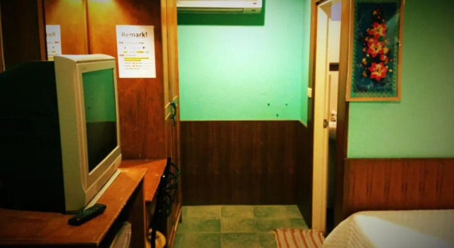 Трёхместный номер Superior с балконом и с красивым видом из окна Black & White Guesthouse & Minimart