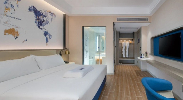 Kyriad Marvelous Hotel (Shenzhen Qinghu Metro Station), Rezerwuj Hotel Hotele w Shenzhen z parkingiem, Parking