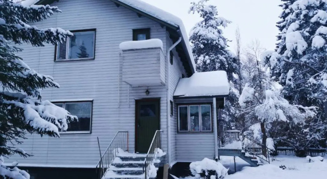 Southfacing room in an old cozy house, Buchen Sie Hotel Hotels in Lappland mit Parkplatz, Parkplätze