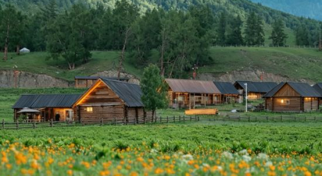 Xi Shan You Yu · HiCorer · Mountain Wilderness Retreat (Kanas Scenic Area Branch), Reserva ahora Hotel Altay Sinkiang