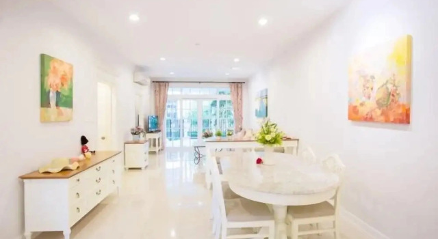 Двухместный семейный номер Standard с 2 комнатами с балконом и с видом на сад Kensington English Garden Resort Khaoyai