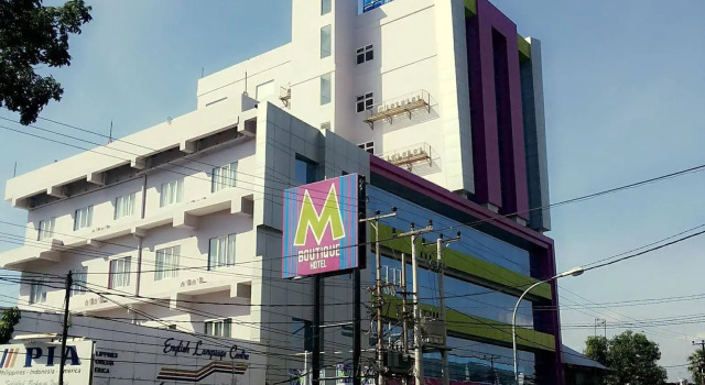Swiss-Belcourt Makassar, Book Hotel Hotels in Sulawesi with Parking, Parking