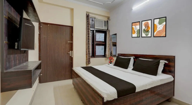 Deluxehotel Kartik Inn