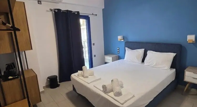 Двухместный номер Standard с балконом Christina Studios & Apartments