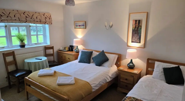 Четырёхместный номер Standard Wayside B&B