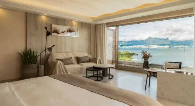 Люкс Xianyun Astrum Pool | Dessert · 360 ° Cliff Sea View Music Hot Spring Hotel (Dali Erhai Branch)