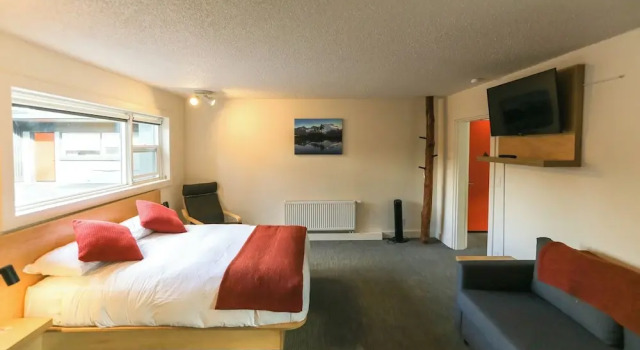 Номер Premier Heliotrope Hotel