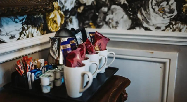 Номер Standard Brook Hall Hotel