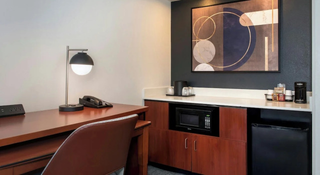 Номер Standard c 1 комнатой Courtyard by Marriott Annapolis